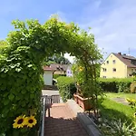 Waldzeit Goessweinstein, Sonnige Und Ruhige In Der Fraenkischen Schweiz *