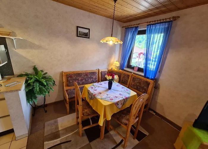 Waldzeit Goessweinstein, Sonnige Und Ruhige Ferienwohnung In Der Fraenkischen Schweiz